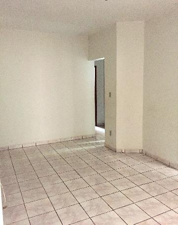Alugar Apartamentos / Apart. Padrão em Ribeirão Preto. apenas R$ 810,00