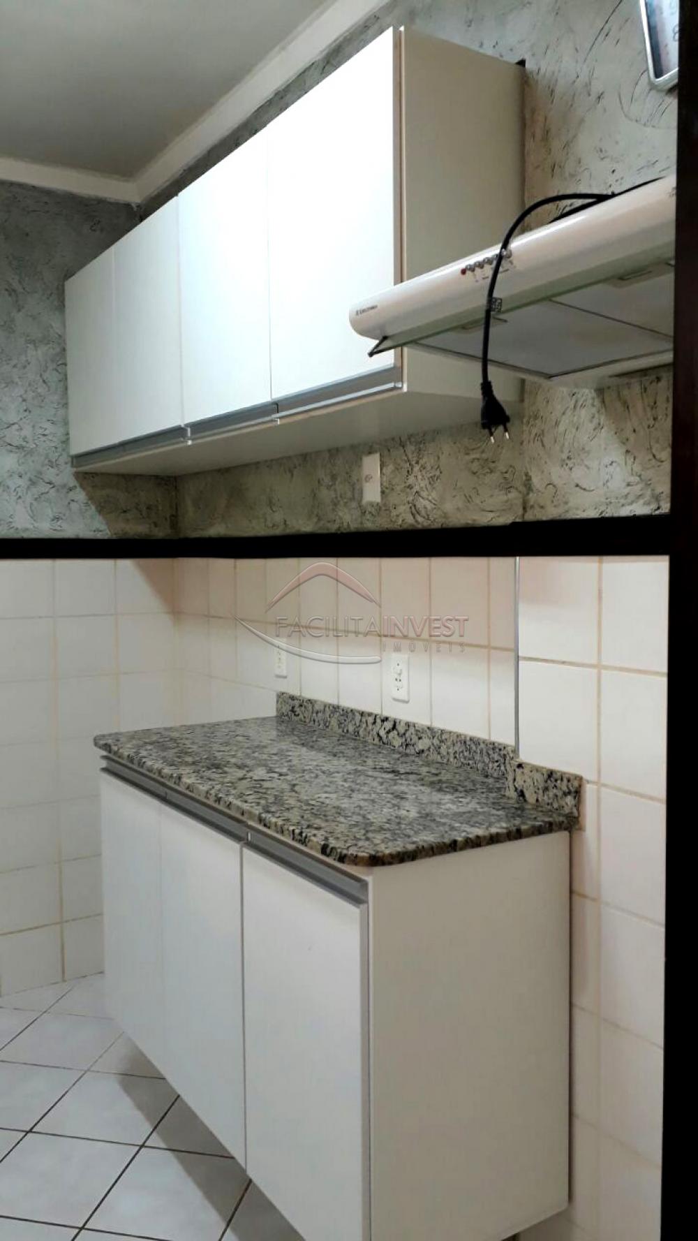 Alugar Apartamentos / Apart. Padrão em Ribeirão Preto R$ 800,00 - Foto 8