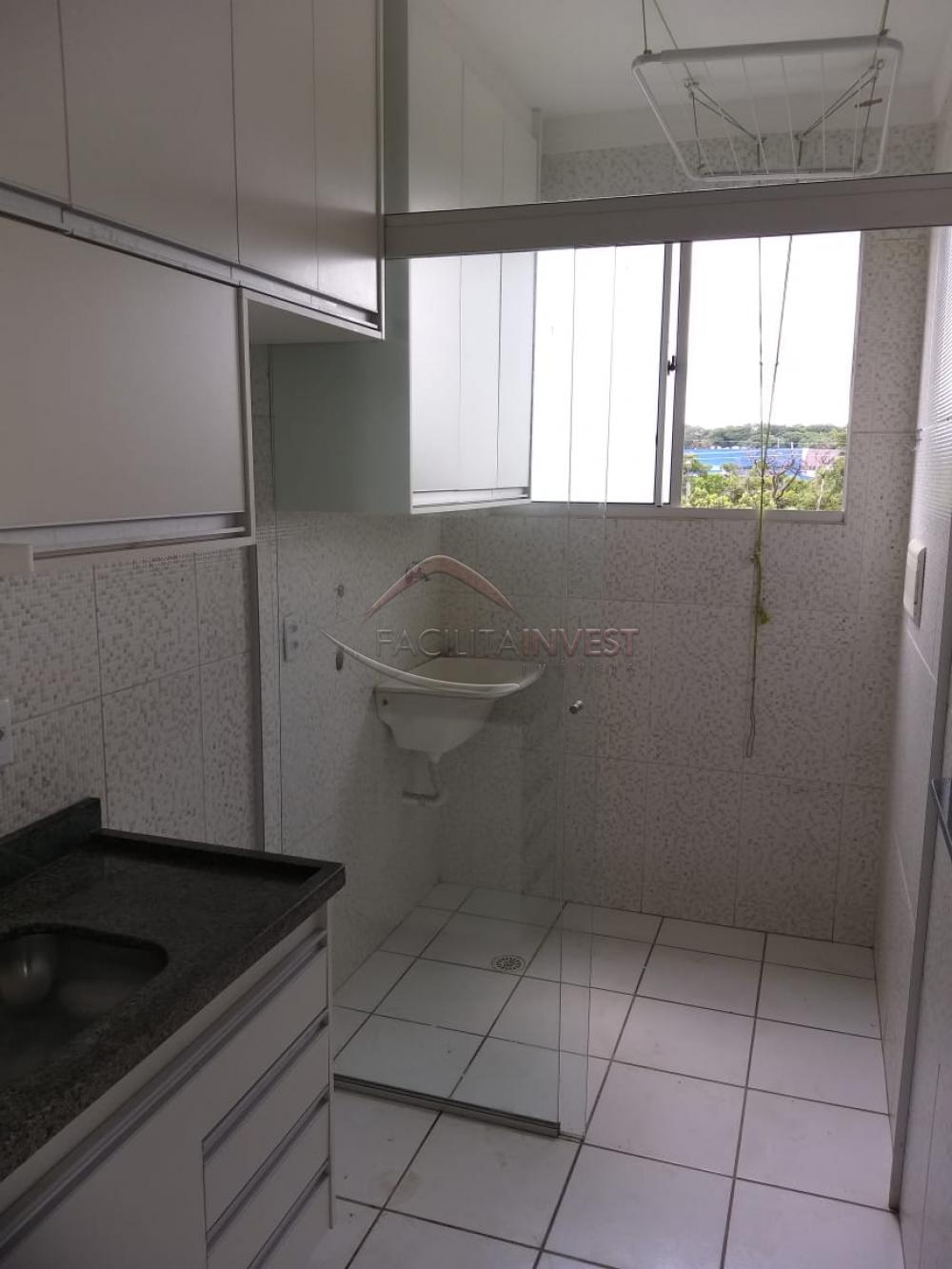 Alugar Apartamentos / Apart. Padrão em Ribeirão Preto R$ 750,00 - Foto 2