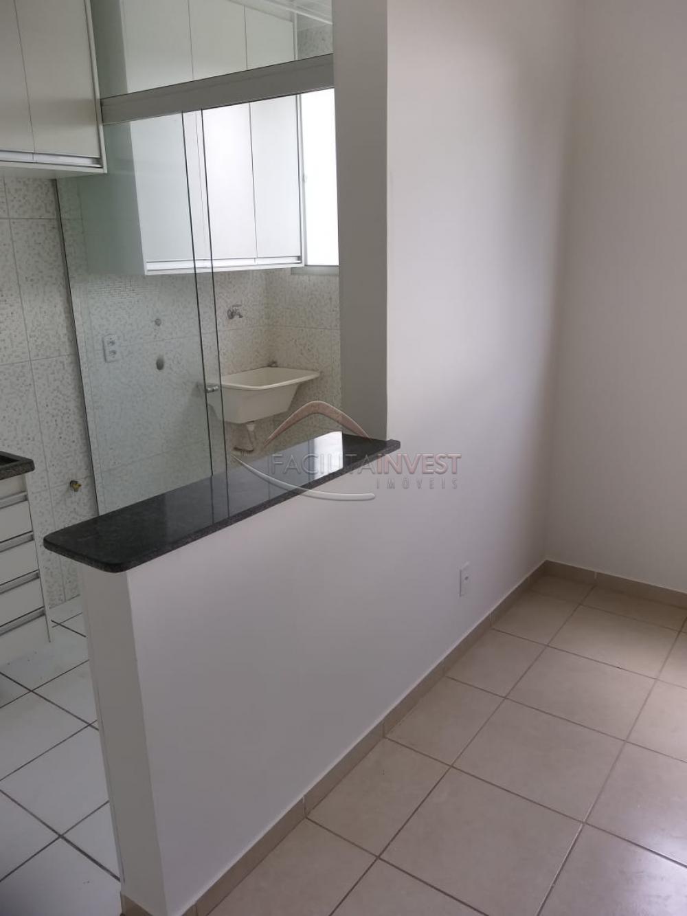 Alugar Apartamentos / Apart. Padrão em Ribeirão Preto R$ 750,00 - Foto 5
