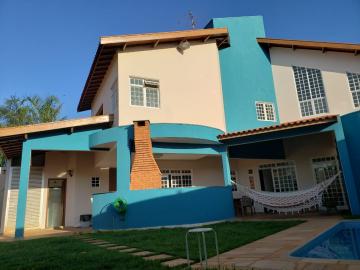 Alugar Casa Padrão / Casa Padrão em Ribeirão Preto. apenas R$ 1.325.000,00