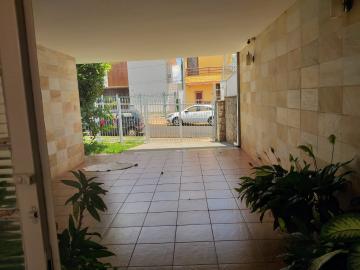 Alugar Casa Padrão / Casa Padrão em Ribeirão Preto. apenas R$ 850.000,00